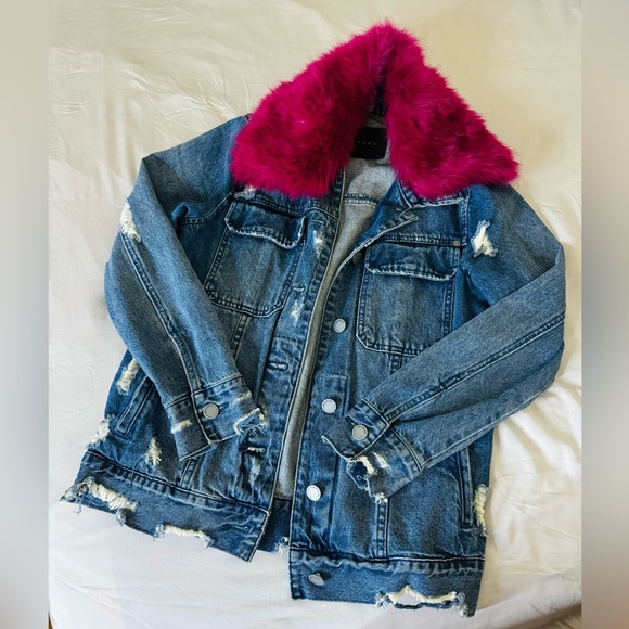 Blank NYC Jackets & Blazers - Blanknyc Oversized Jean Jacket w/ Removeable Fur Collar